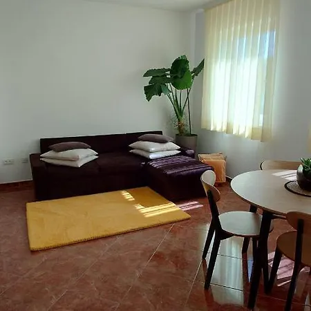 Apartments Lola Rovinj Exterior photo