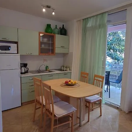 Apartments Lola Rovinj Exterior photo