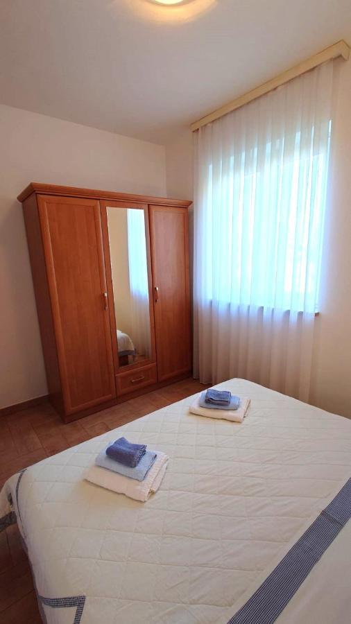 Lola Apartma